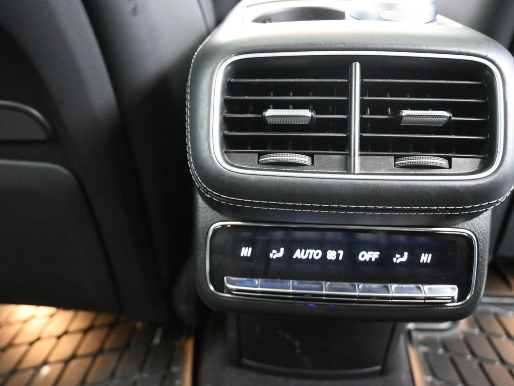 Used 2021 Mercedes-Benz GLS 580 GLS 580 image 14