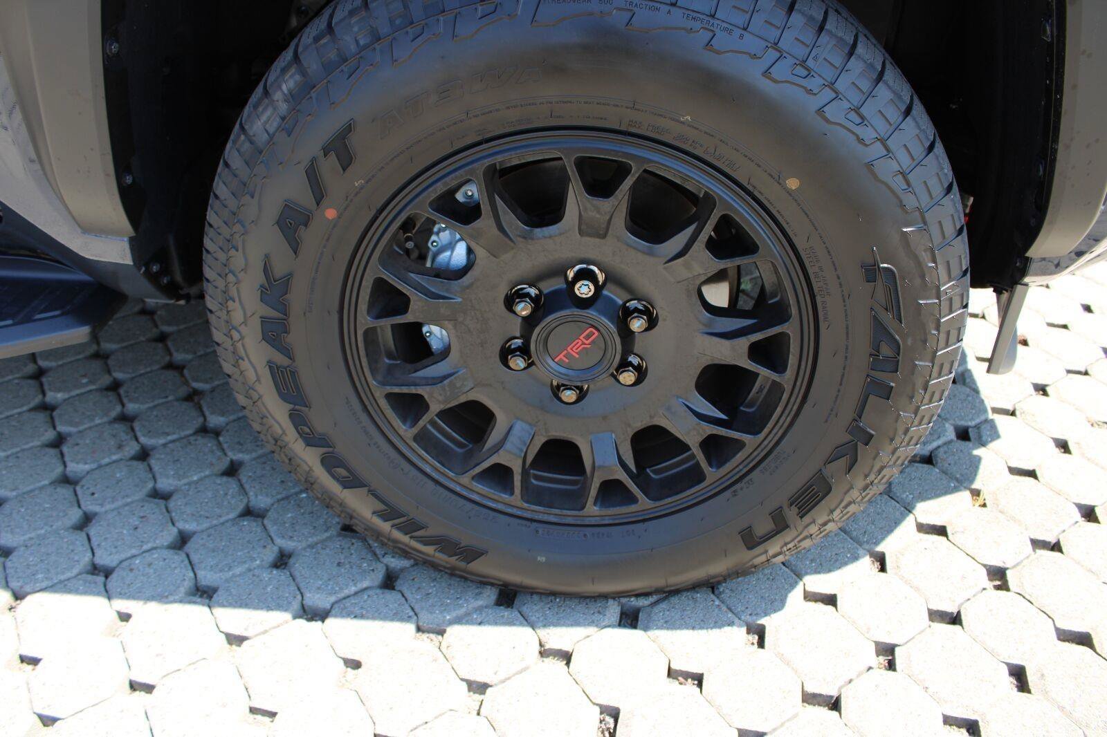 Certified 2026 Toyota 4Runner TRD Off-Road Premium w/ Tow Technology Package AWD/4WD image 13