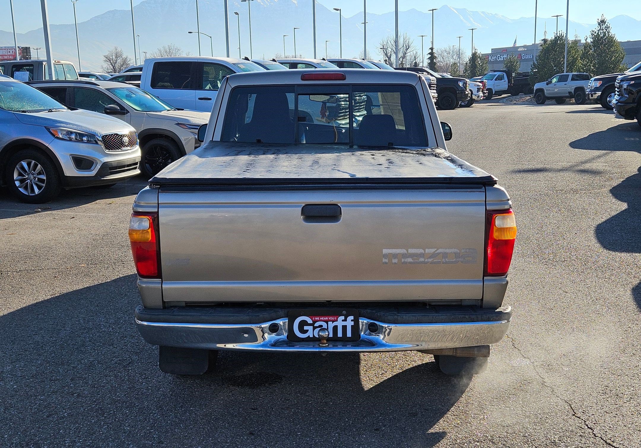 Used 2004 MAZDA B-Series Pickup SE w/ Convenience Pkg image 4