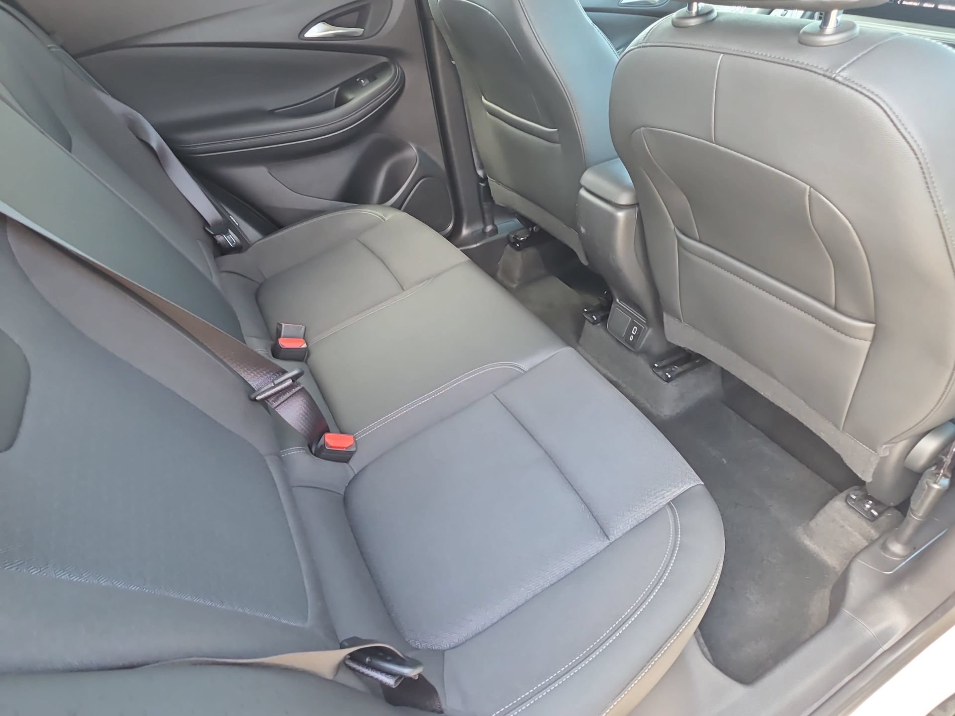 Used 2025 Buick Encore GX Preferred FWD image 11