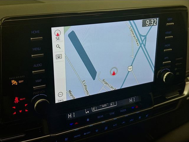 Used 2023 Toyota Sienna XSE image 13