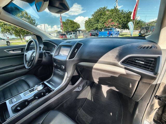 Used 2019 Ford Edge SEL w/ Equipment Group 201A FWD image 28