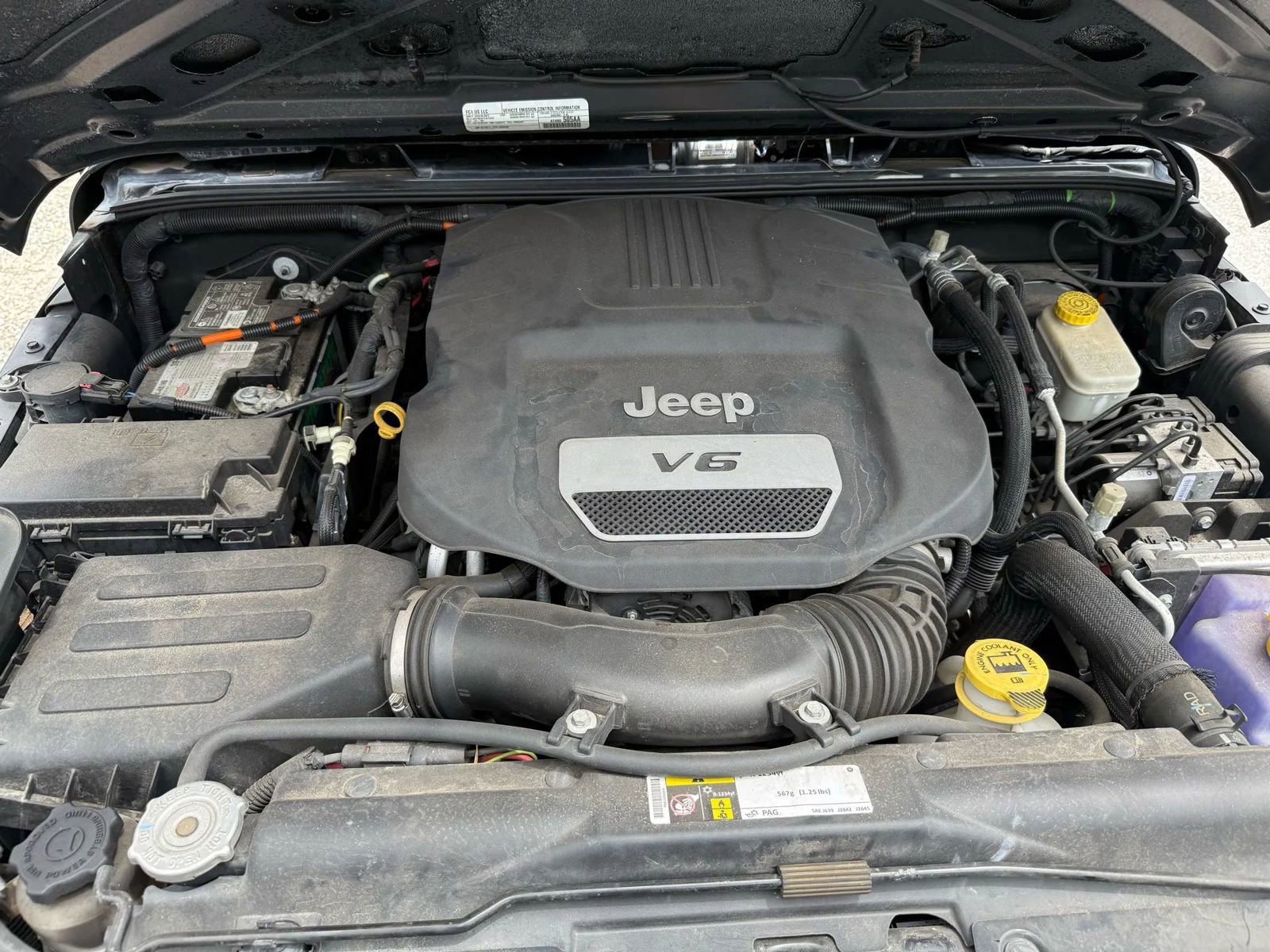 Used 2016 Jeep Wrangler Unlimited Sport w/ Connectivity Group image 20