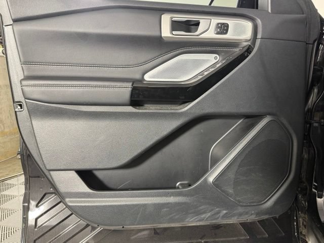 Used 2023 Ford Explorer ST w/ Equipment Group 401A AWD/4WD image 13