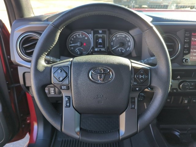 Used 2023 Toyota Tacoma TRD Off-Road image 11