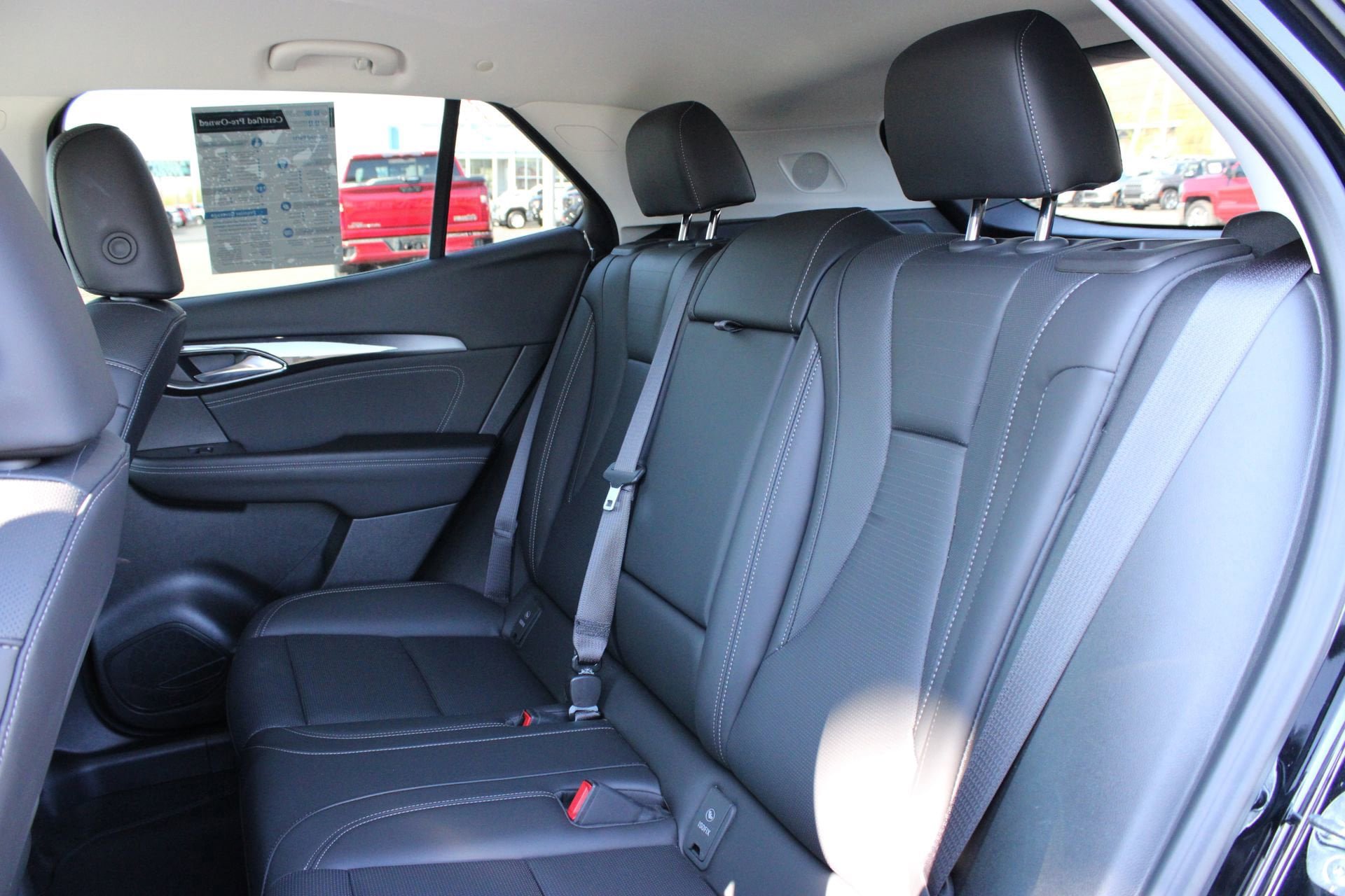Used 2025 Buick Envision Preferred AWD/4WD image 17