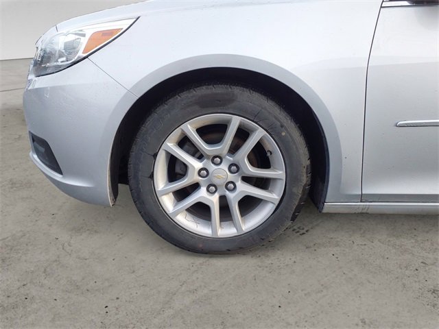 Used 2015 Chevrolet Malibu LT w/ Power Convenience Package image 12