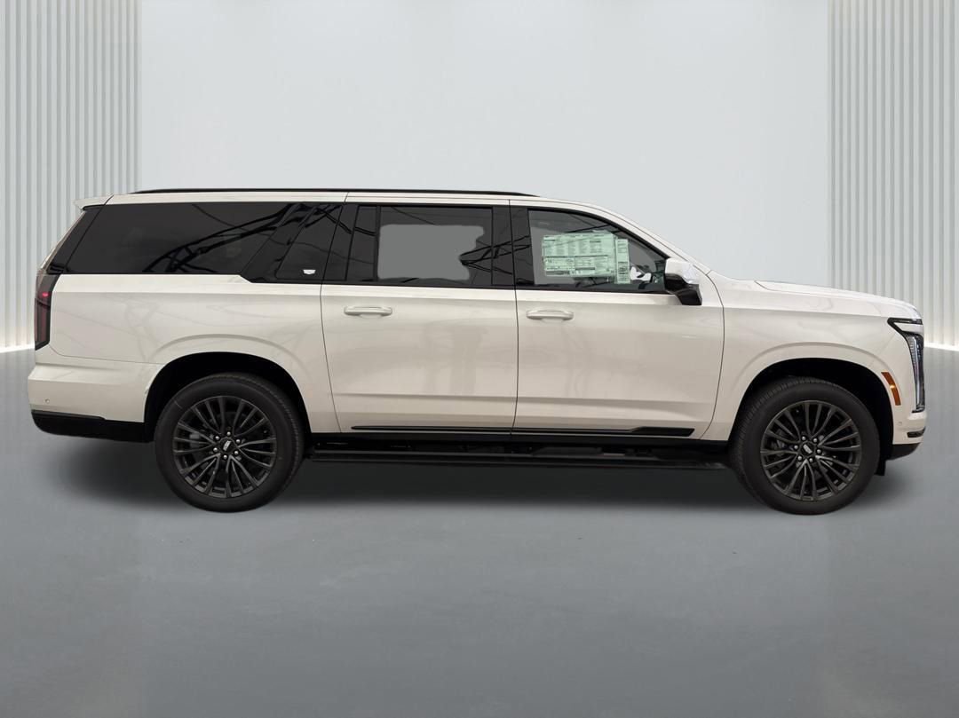 New 2025 Cadillac Escalade ESV Sport Platinum AWD/4WD image 4