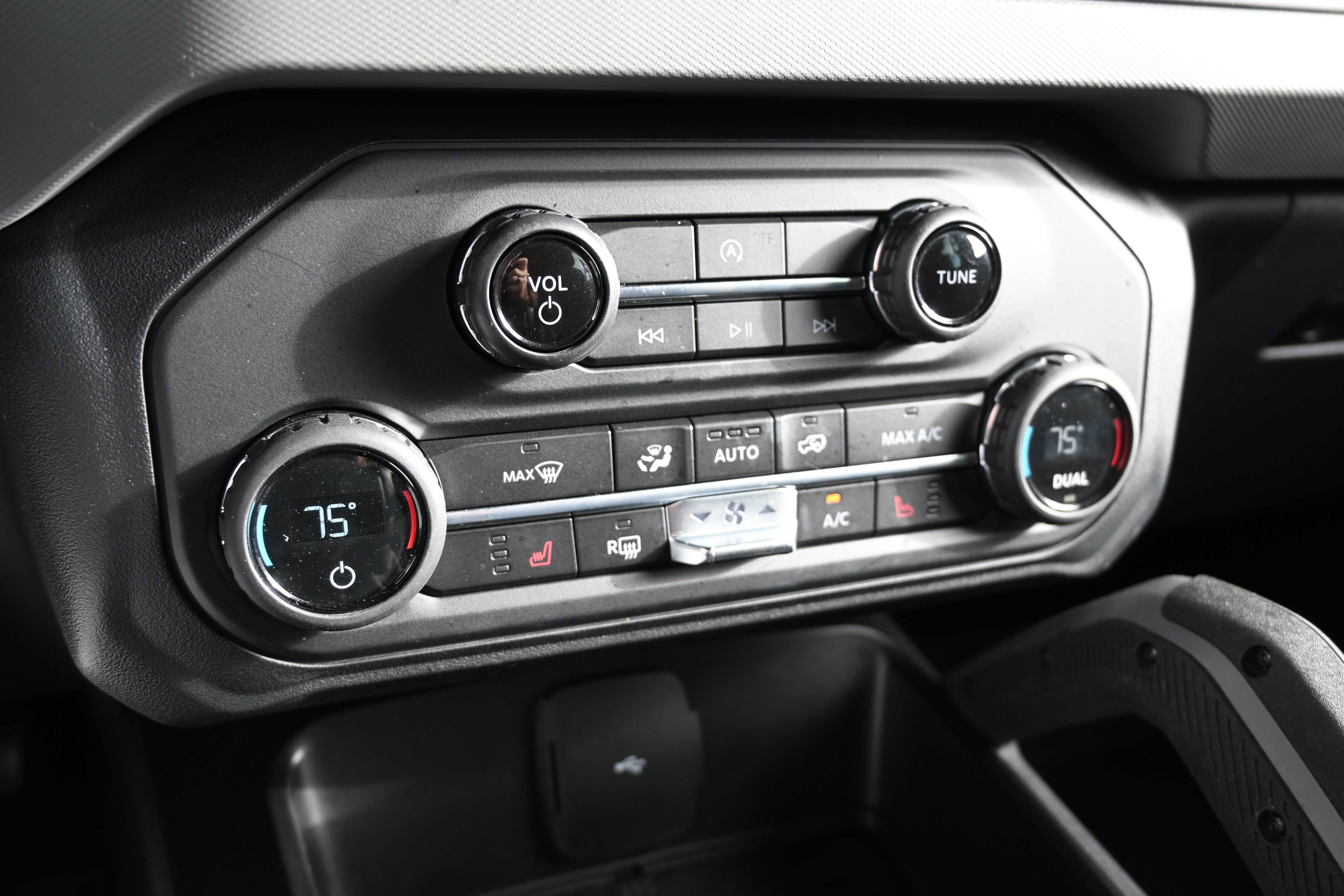 Used 2021 Ford Bronco Big Bend image 24