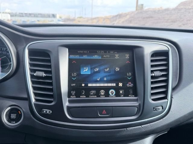 Used 2017 Chrysler 200 Limited Platinum w/ Comfort & Convenience Group FWD image 14