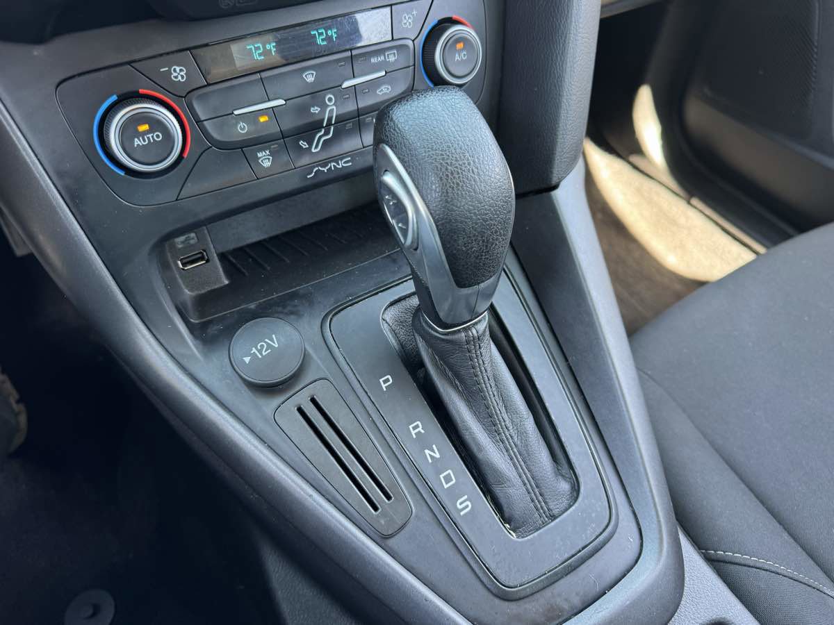 Used 2018 Ford Focus SEL image 30