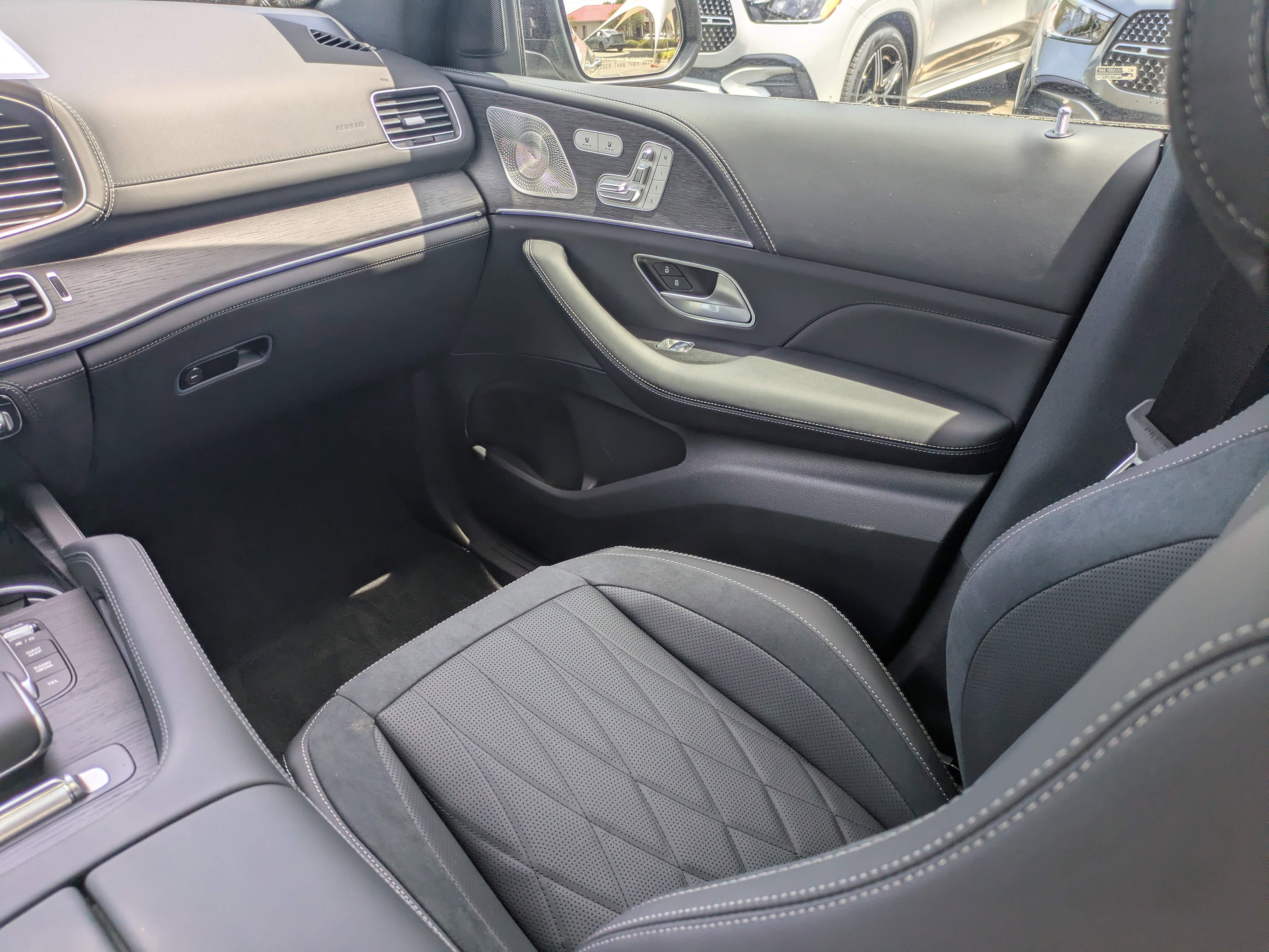 New 2026 Mercedes-Benz GLE 53 AMG 4MATIC Coupe image 15