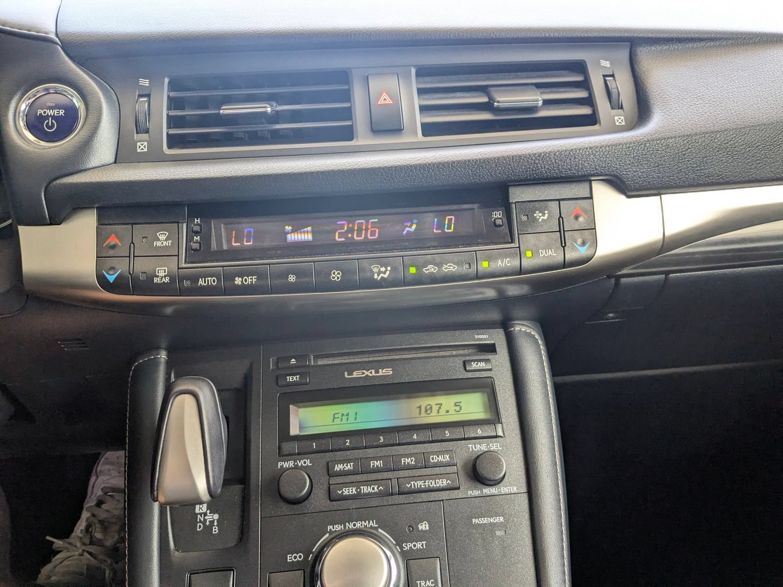 Used 2014 Lexus CT 200h FWD image 18