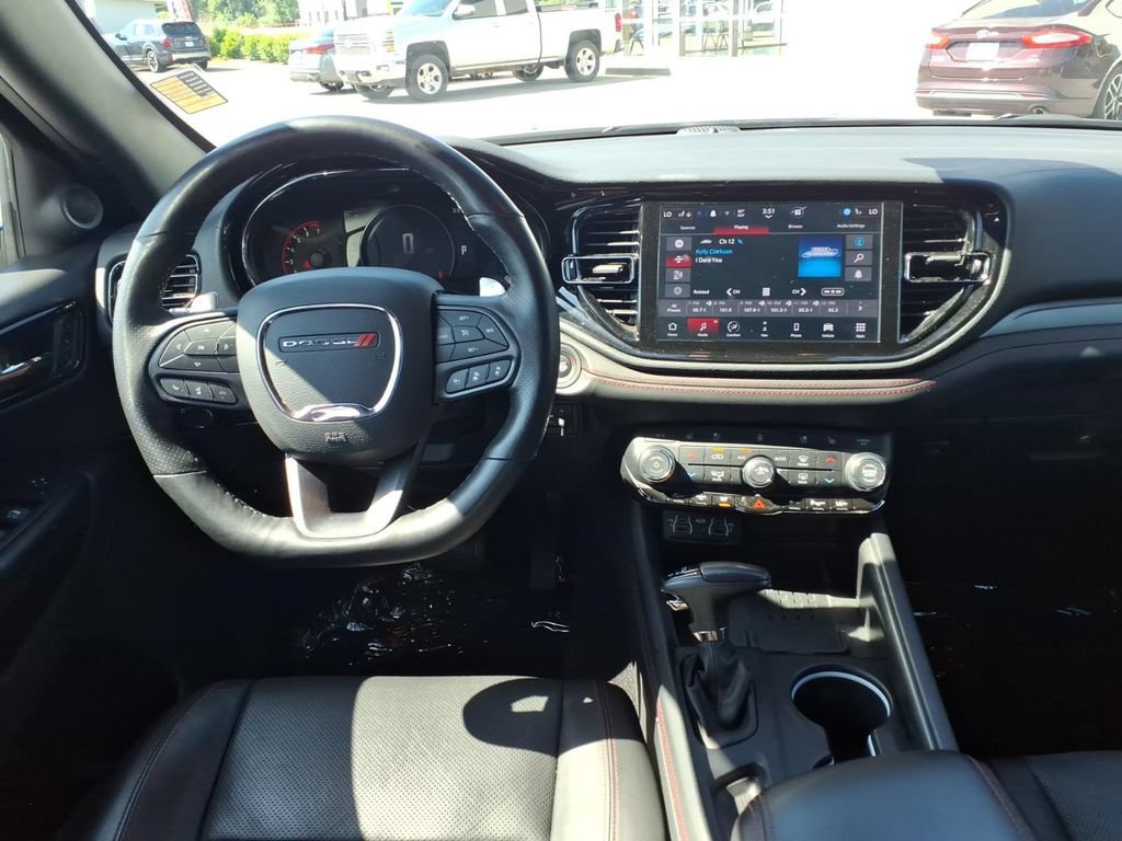 Used 2025 Dodge Durango GT AWD/4WD image 16