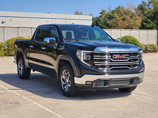 Used 2022 GMC Sierra 1500 SLT w/ SLT Convenience Package RWD image 3