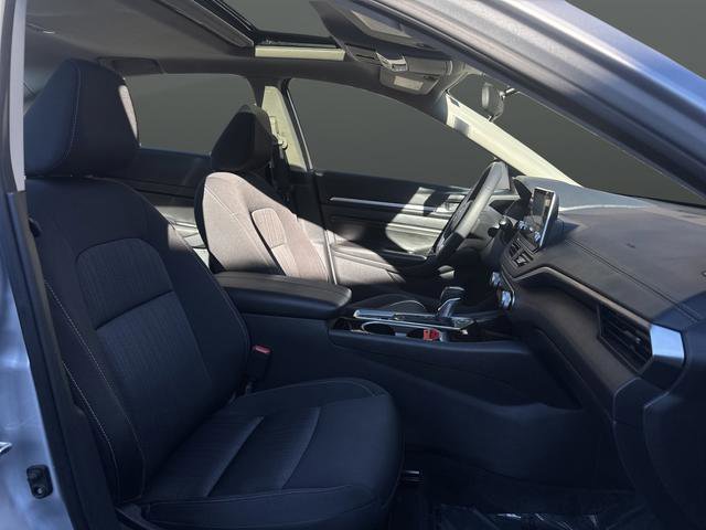 Used 2022 Nissan Altima 2.5 SV w/ SV Premium Package image 27