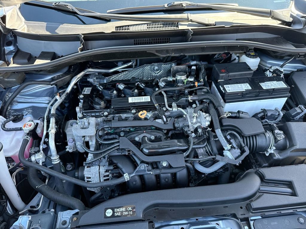 Used 2023 Toyota Corolla Cross XLE image 17