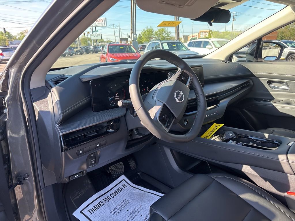 Used 2025 Nissan Murano SV image 15