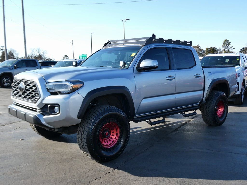 Used 2023 Toyota Tacoma TRD Off-Road w/ TRD Premium Off Road Package AWD/4WD image 14