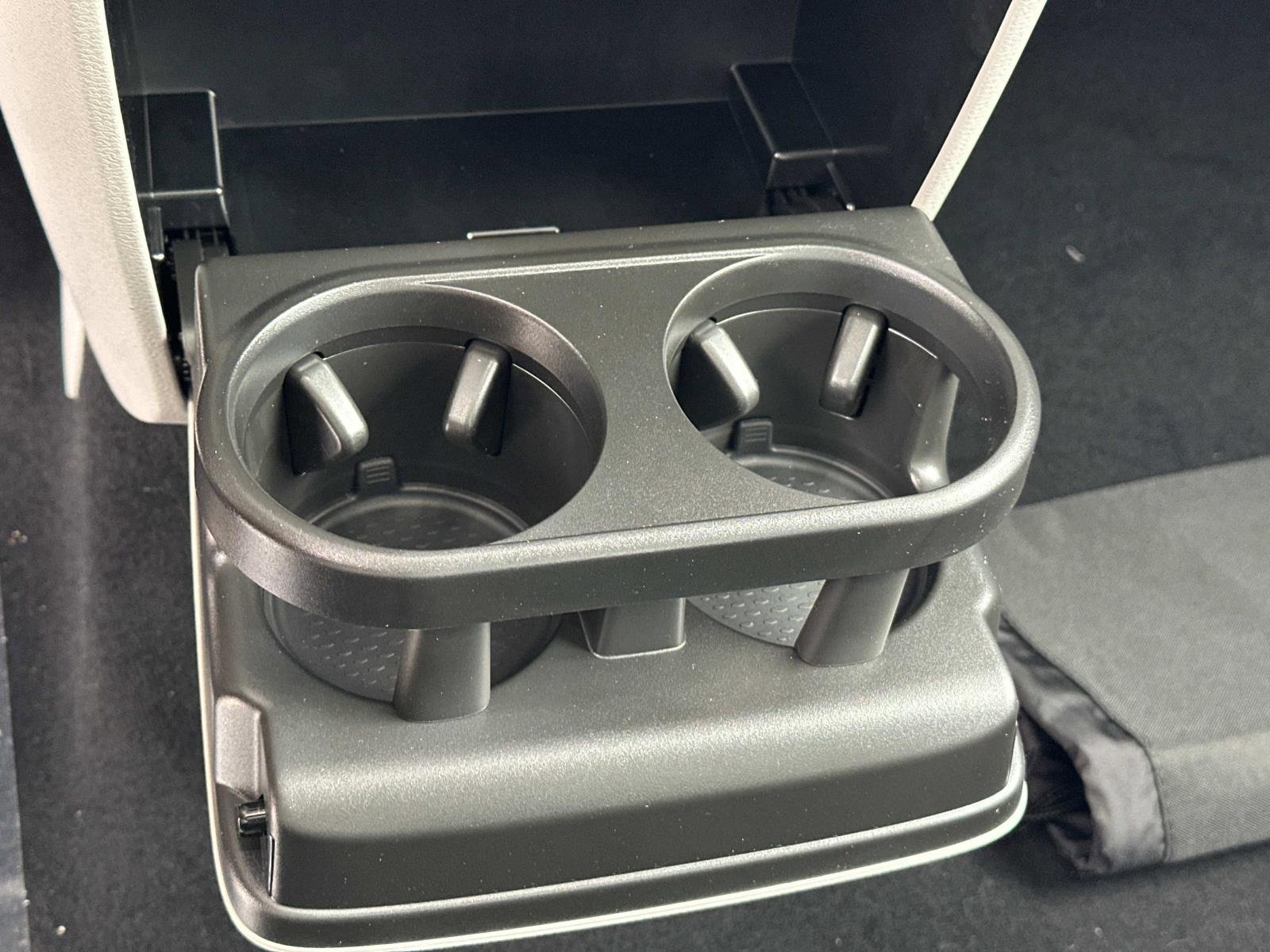 New 2025 Volkswagen ID. Buzz 1st Edition image 11