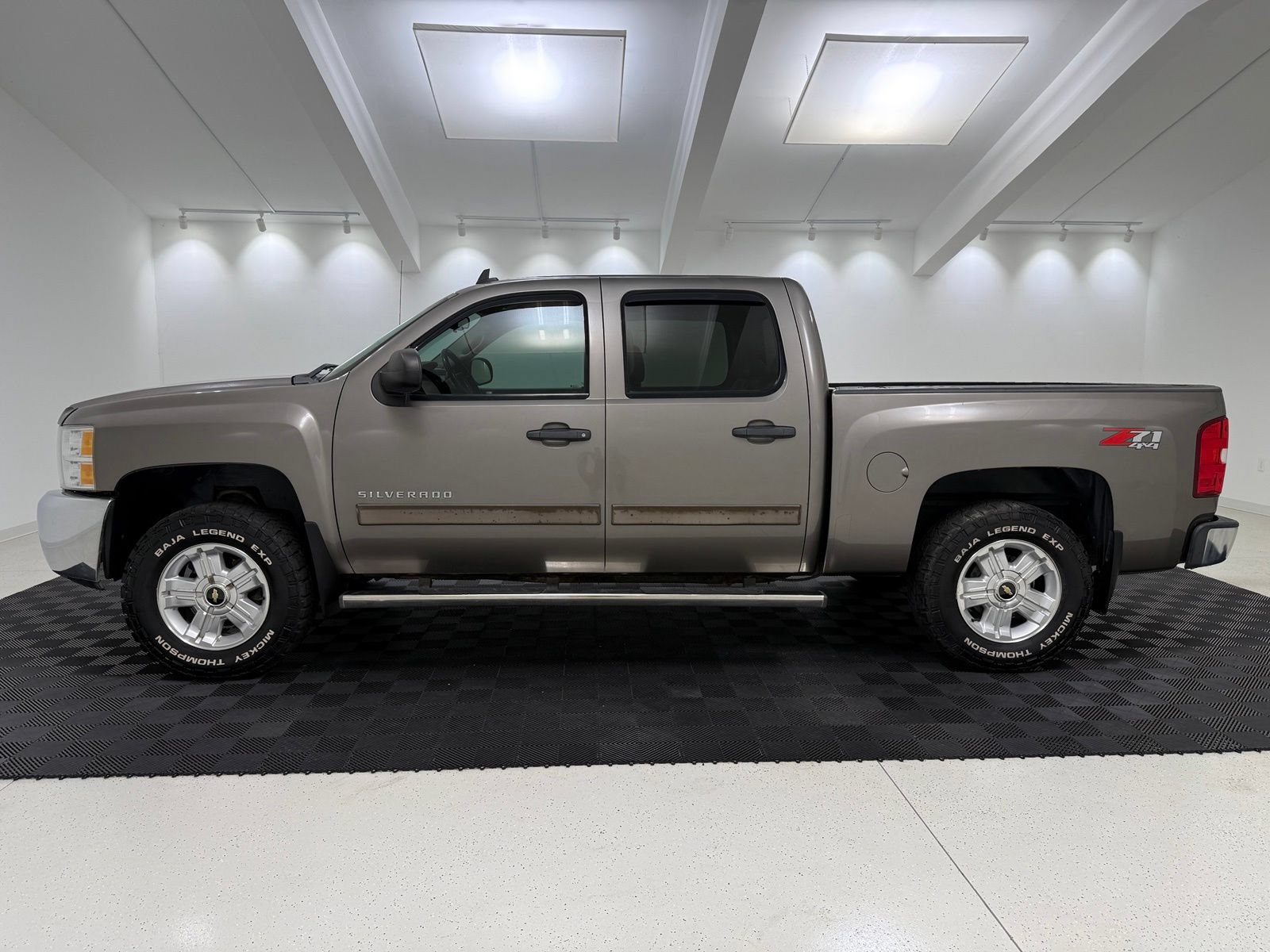 Used 2013 Chevrolet Silverado 1500 LT w/ All-Star Edition AWD/4WD image 4