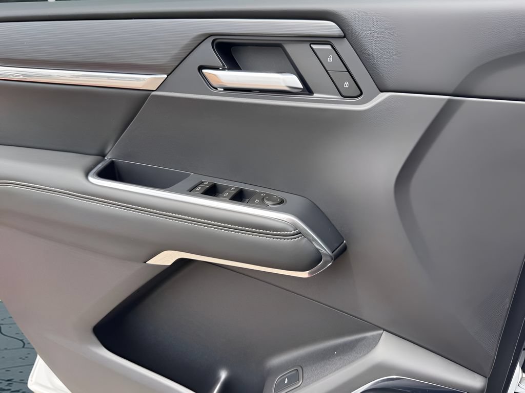 New 2026 GMC Acadia Elevation w/ Elevation Premium Package FWD image 17