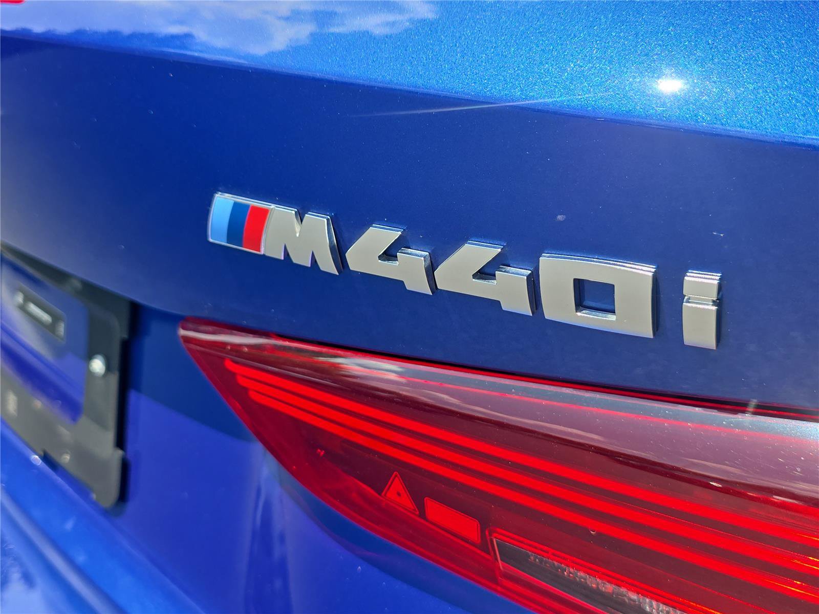 Used 2026 BMW M440i Convertible RWD image 25