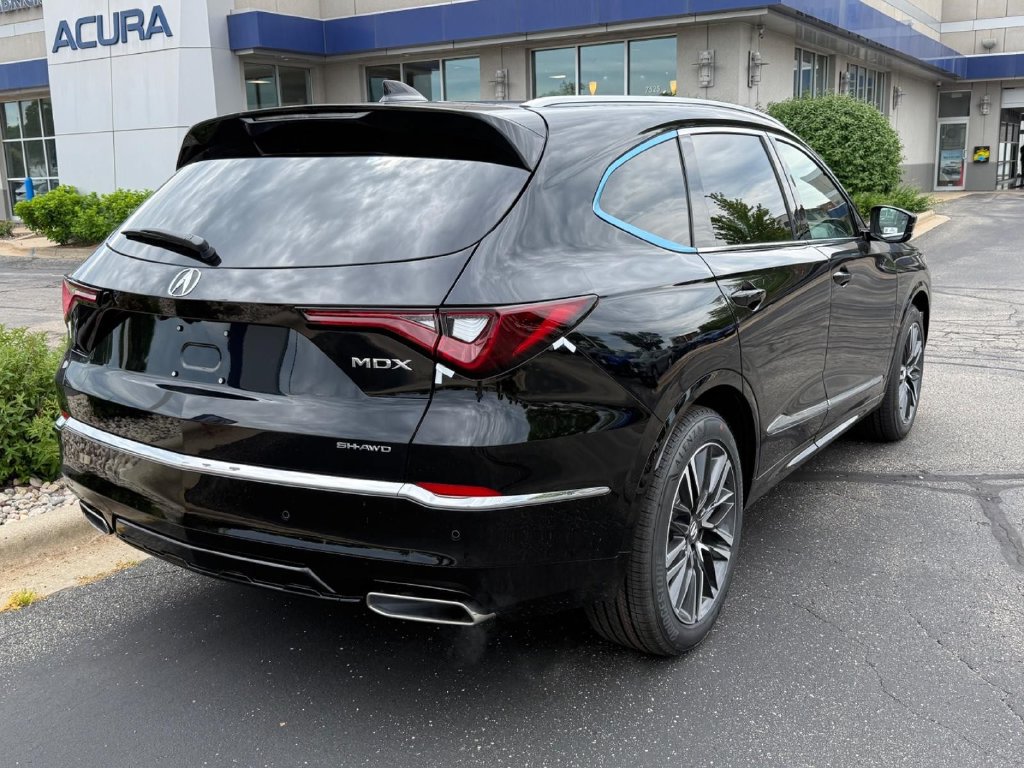 New 2026 Acura MDX w/ Advance Package AWD/4WD image 3