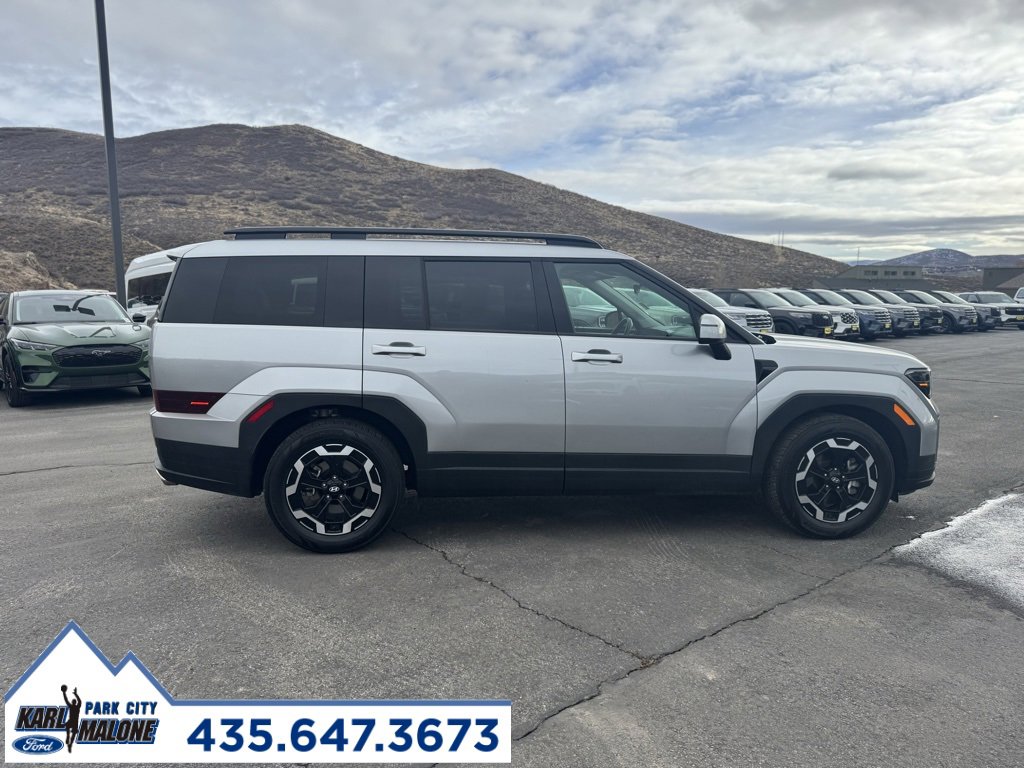 Used 2024 Hyundai Santa Fe SEL image 2