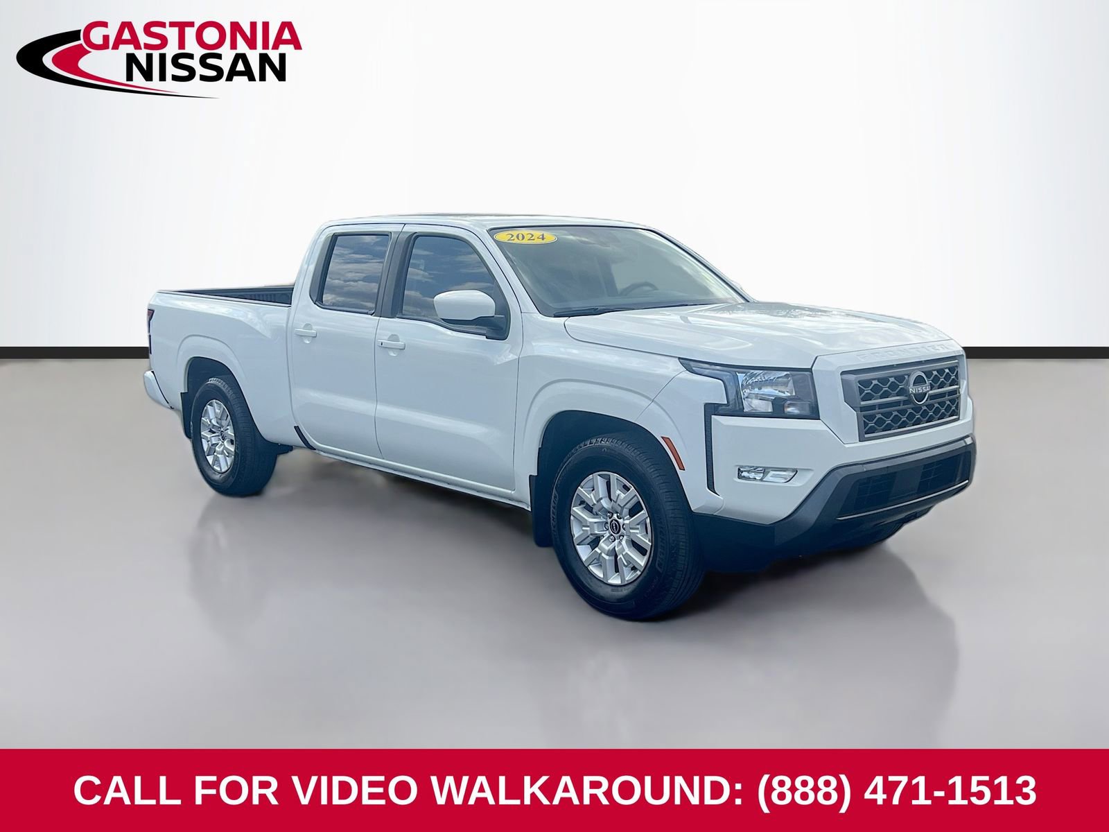 Used 2024 Nissan Frontier SV w/ Technology Package image 1