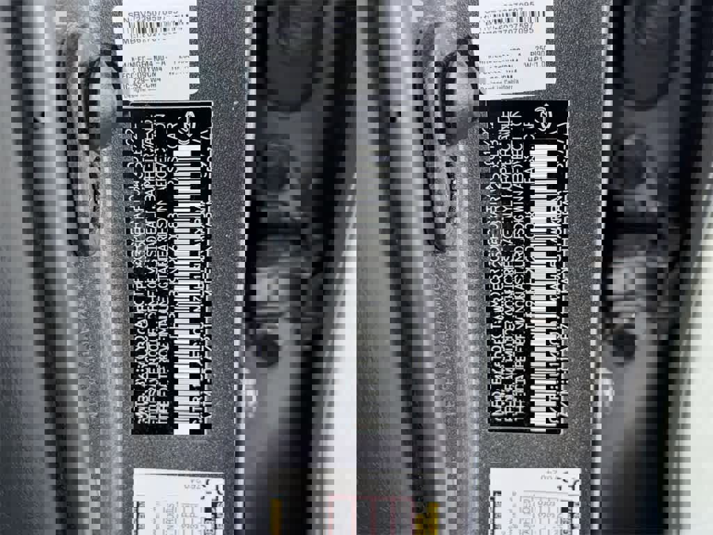 Used 2022 Lexus UX 250h w/ Premium Package image 29