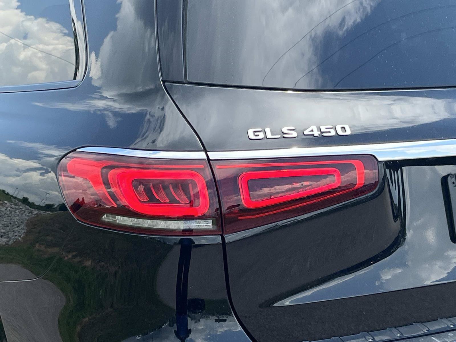 Certified 2023 Mercedes-Benz GLS 450 4MATIC image 10