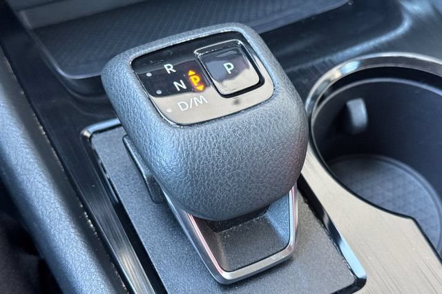 Used 2024 Nissan Rogue SV FWD image 34