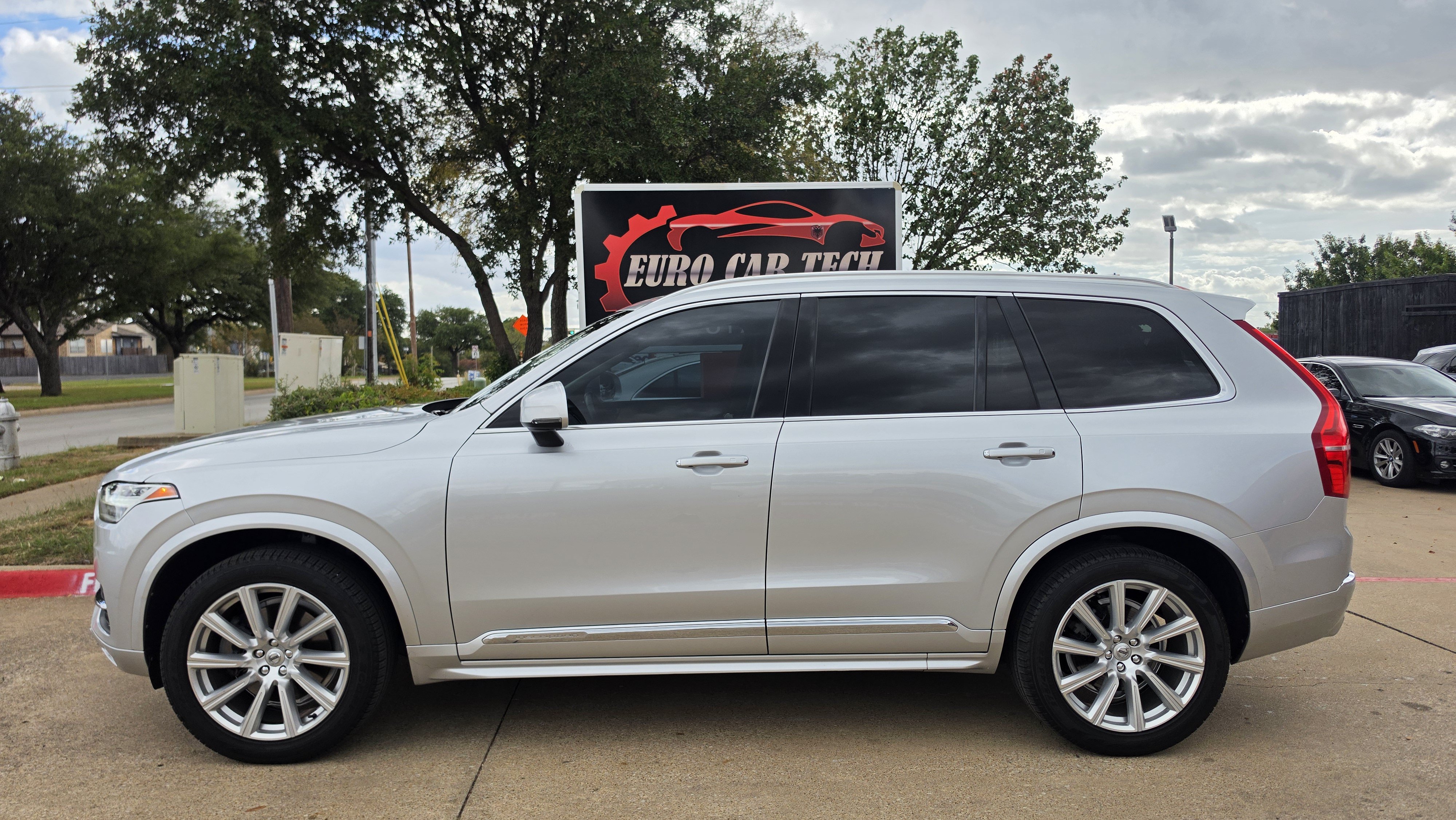 Used 2019 Volvo XC90 T6 Inscription AWD/4WD image 2