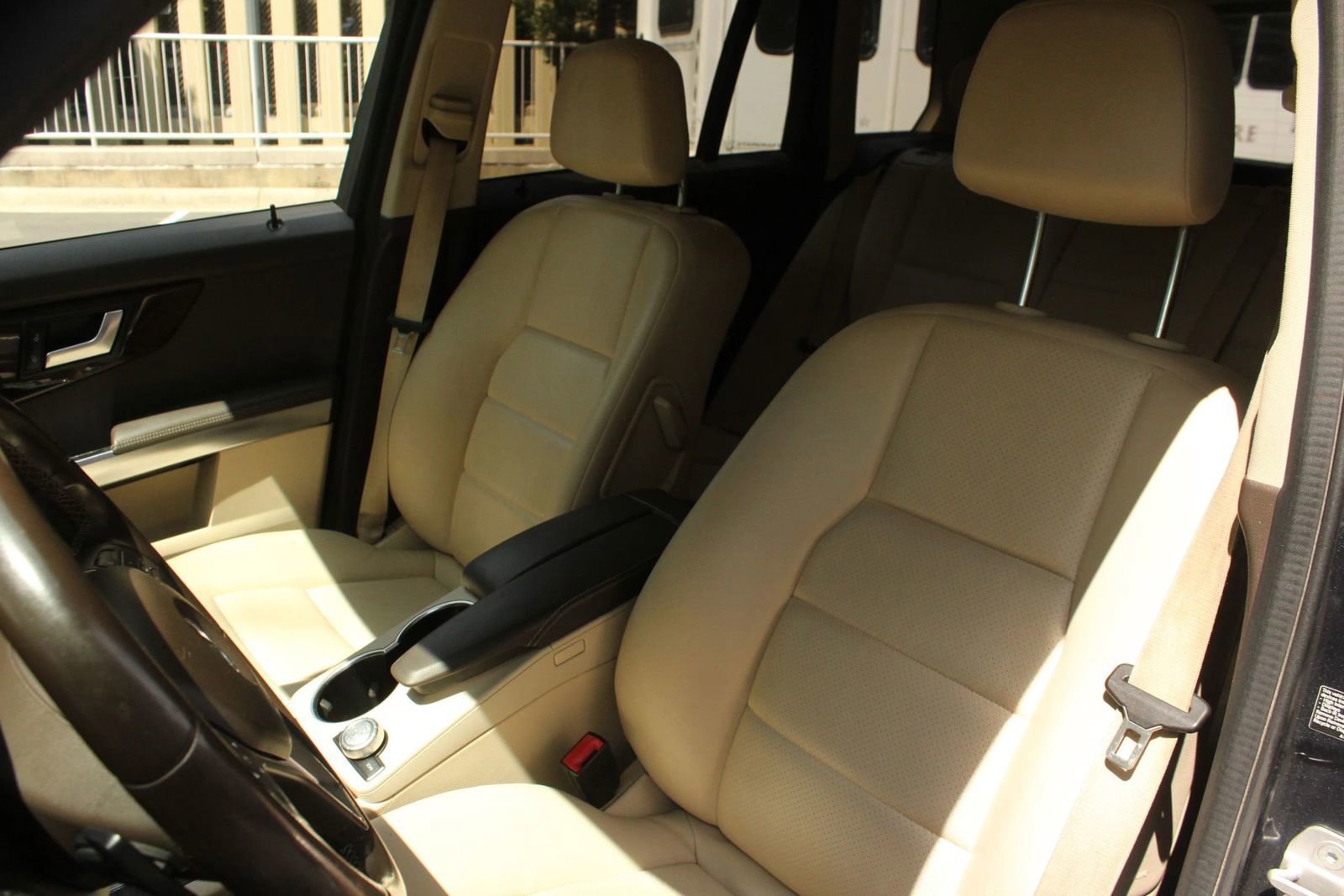 Used 2013 Mercedes-Benz GLK 350 4MATIC w/ Premium 1 Pkg w/o Sunroof image 18