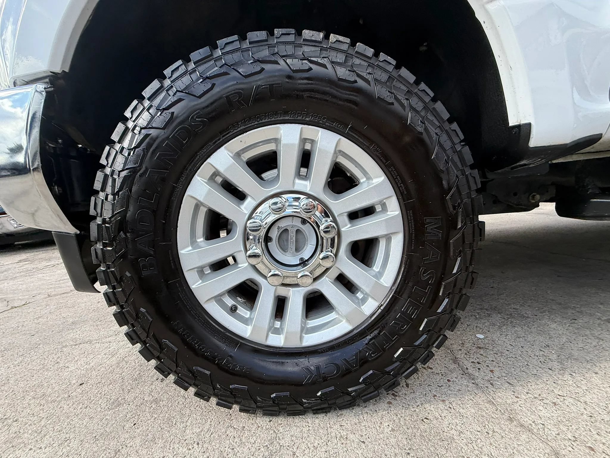 Used 2019 Ford F350 XLT AWD/4WD image 22