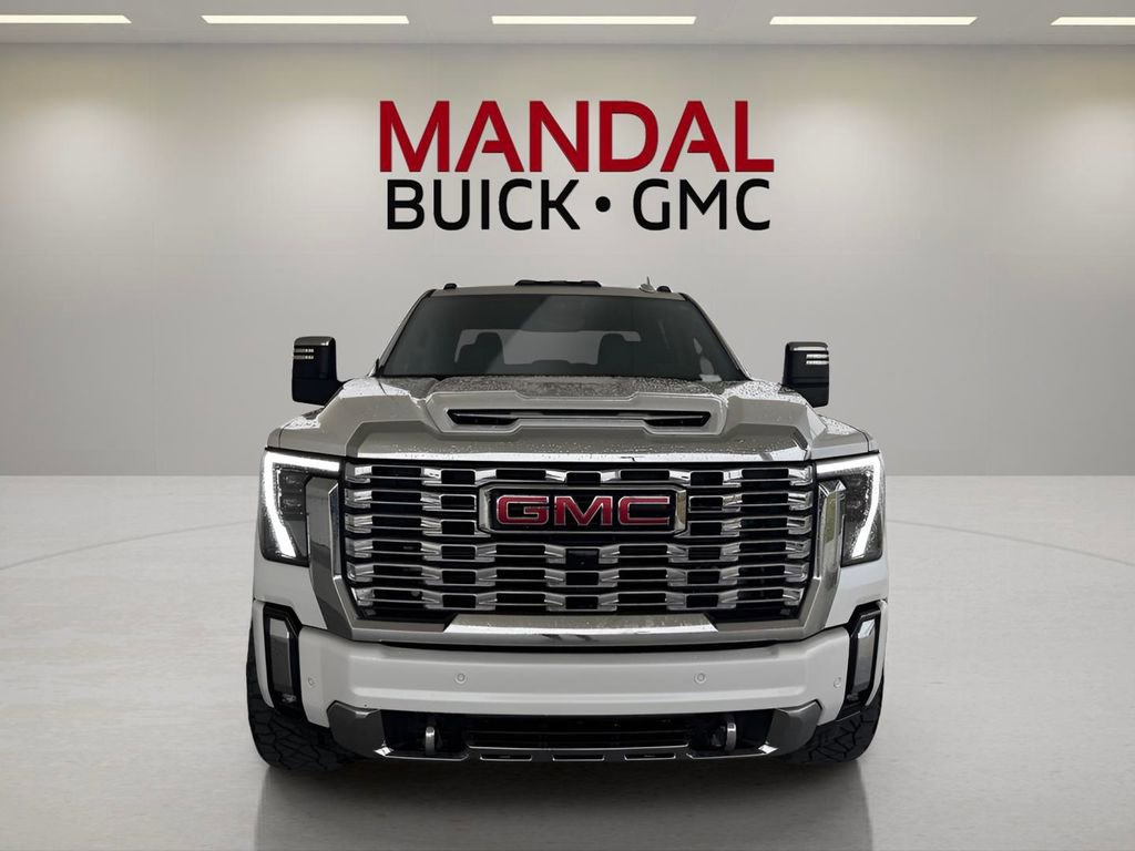 Used 2024 GMC Sierra 3500 Denali w/ Denali Reserve Package image 3