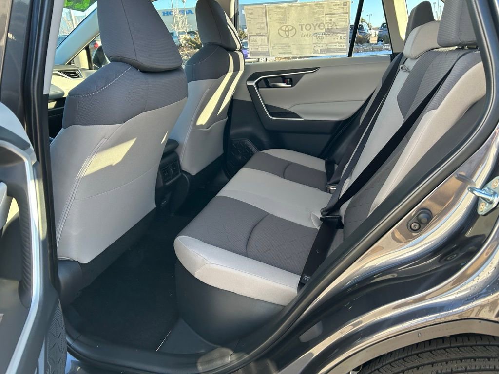Used 2025 Toyota RAV4 XLE image 11