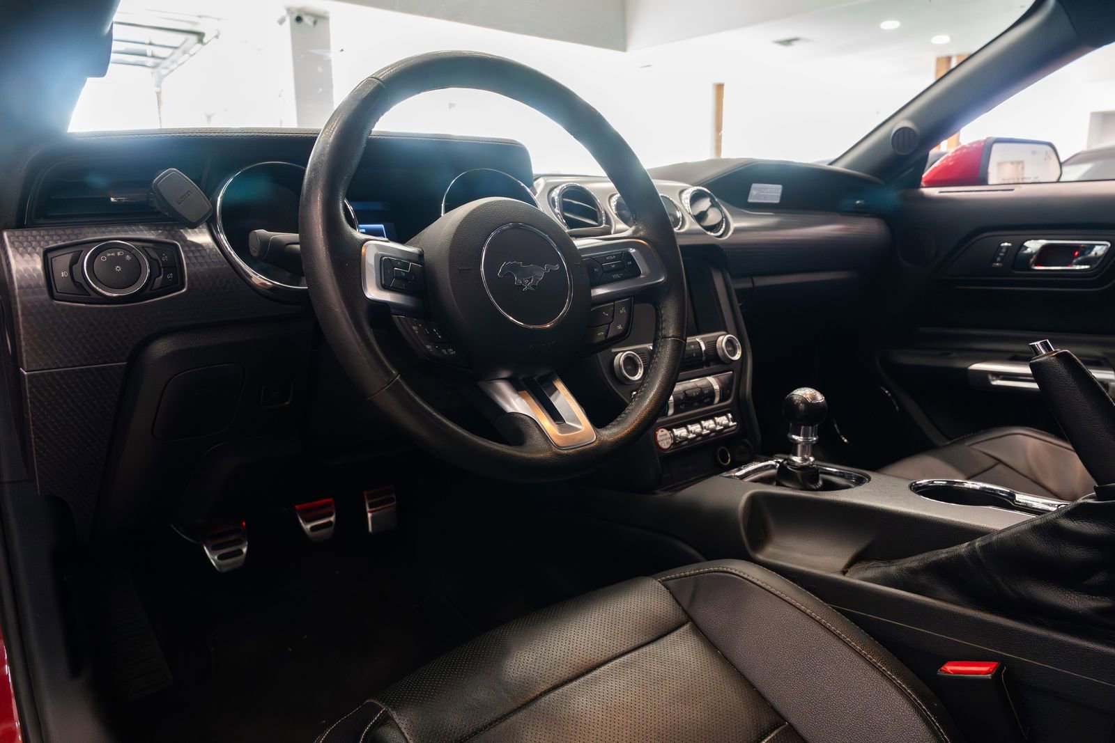 Used 2015 Ford Mustang GT Premium w/ GT Performance Package RWD image 8
