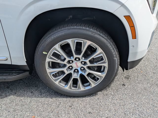 New 2026 GMC Yukon Denali w/ LPO, Floor Liner Package RWD image 12