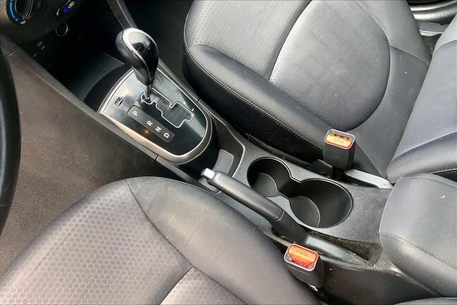 Used 2015 Hyundai Accent Sport FWD image 17
