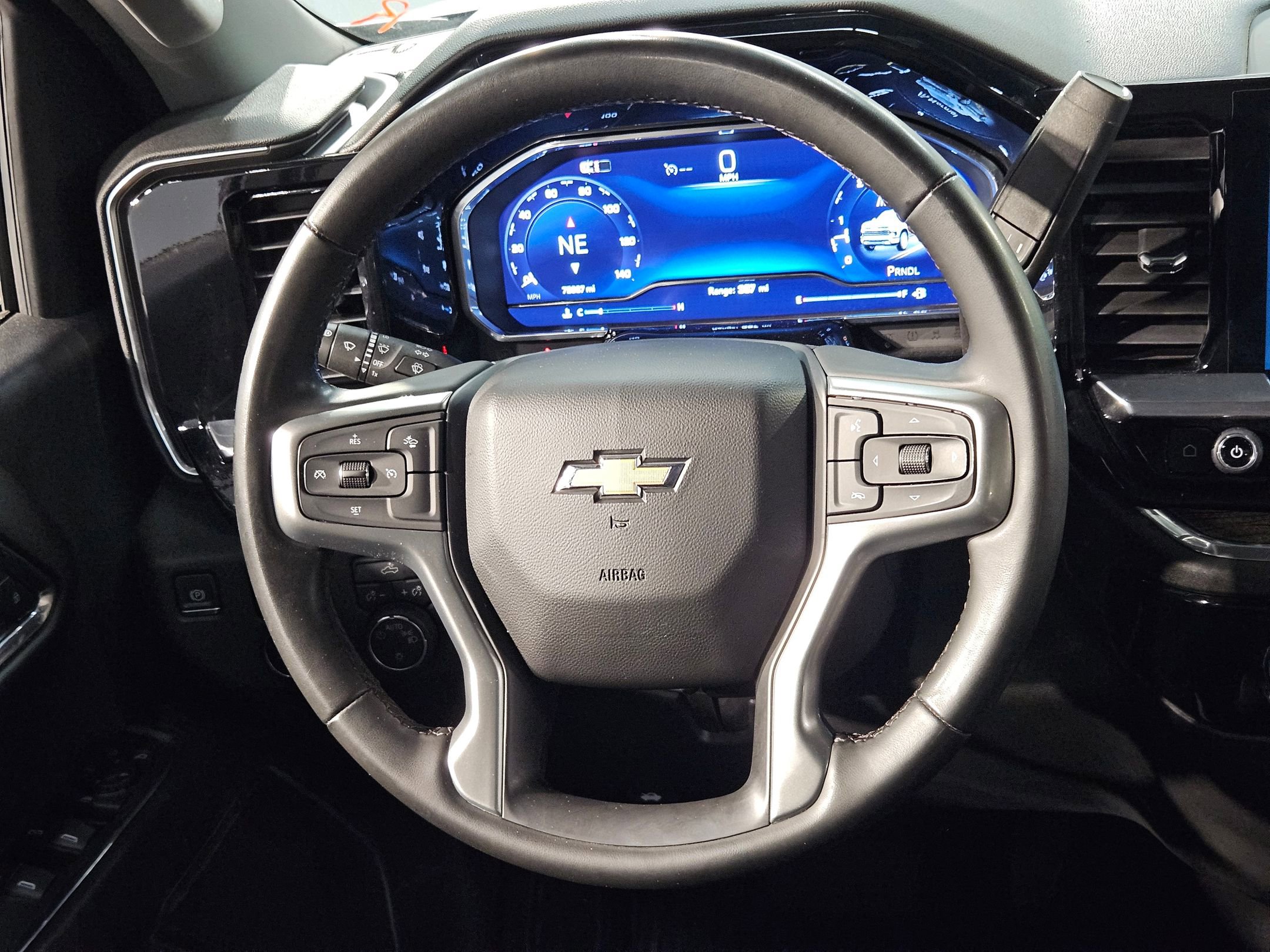 Used 2024 Chevrolet Silverado 1500 LT image 25