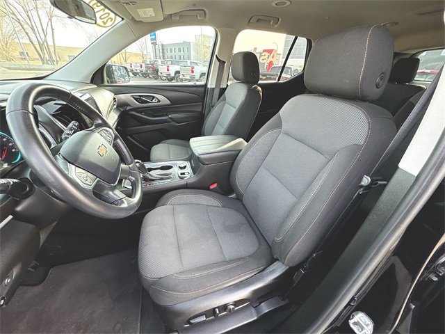 Used 2019 Chevrolet Traverse LT w/ LPO, Blackout Package image 18