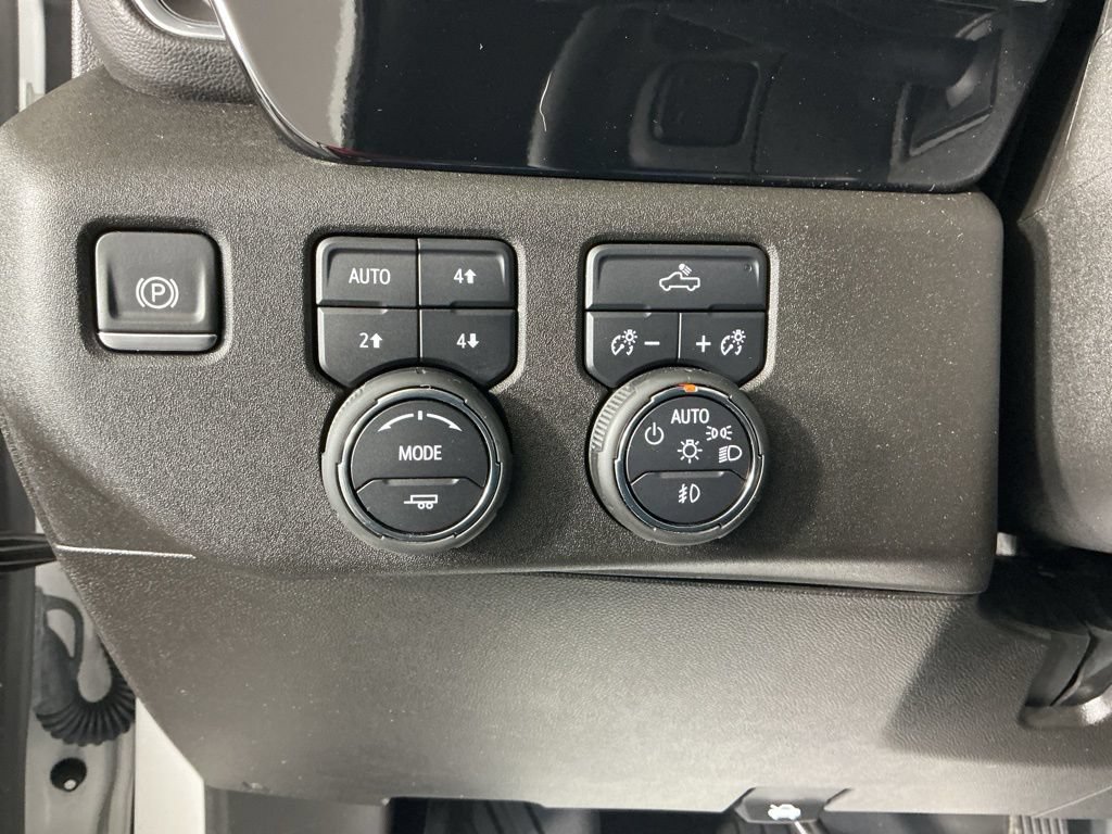 Used 2024 Chevrolet Silverado 1500 RST AWD/4WD image 14