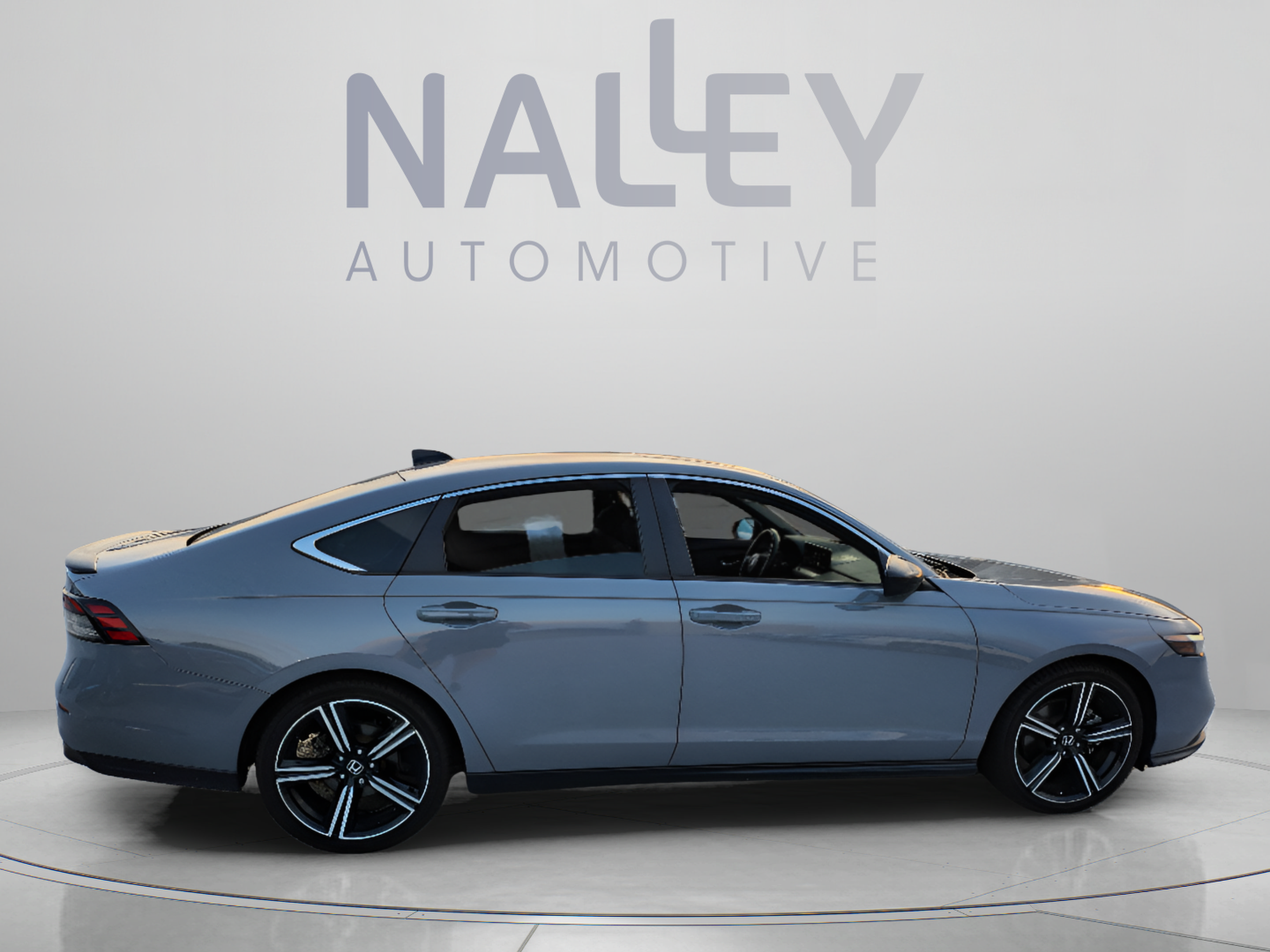Used 2024 Honda Accord Sport image 6