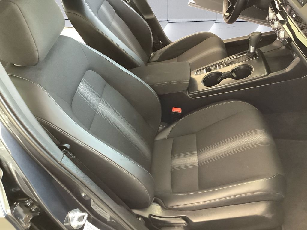 Used 2025 Honda Civic Sport image 14