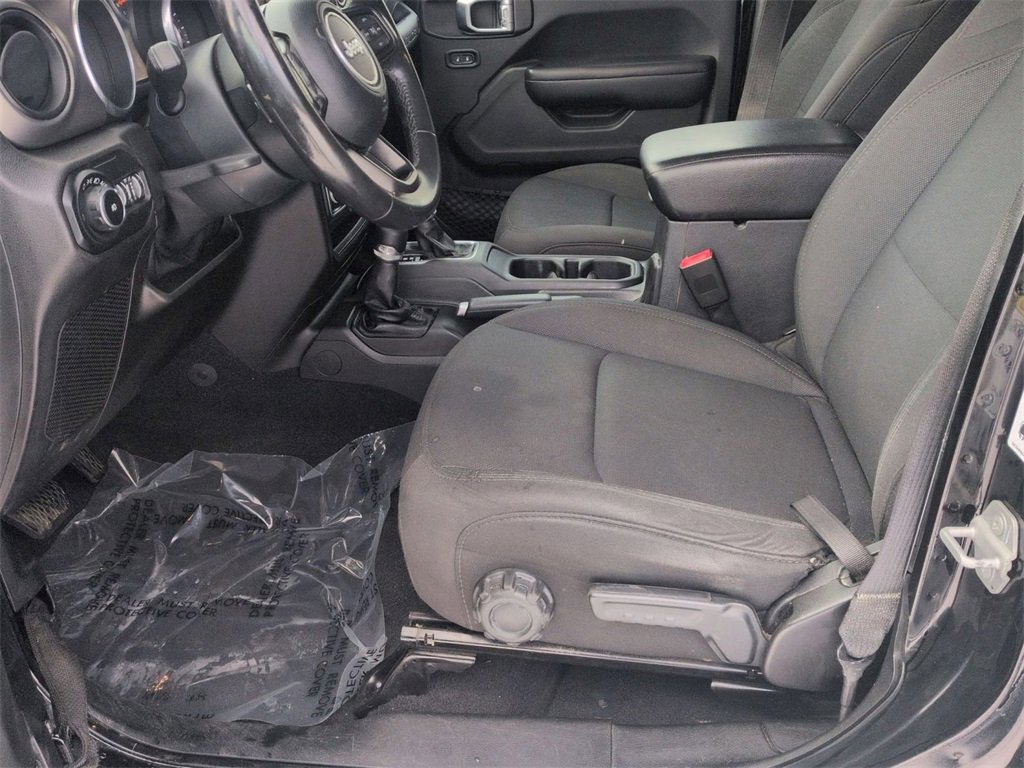 Used 2019 Jeep Wrangler Unlimited Sport S image 12