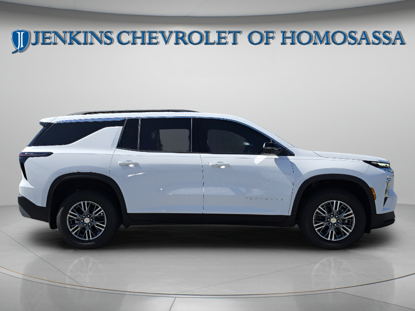 New 2027 Chevrolet Traverse LT w/ Driver Confidence Package FWD image 3