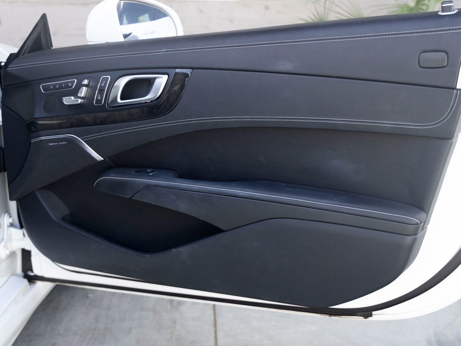 Used 2015 Mercedes-Benz SL 400 image 19