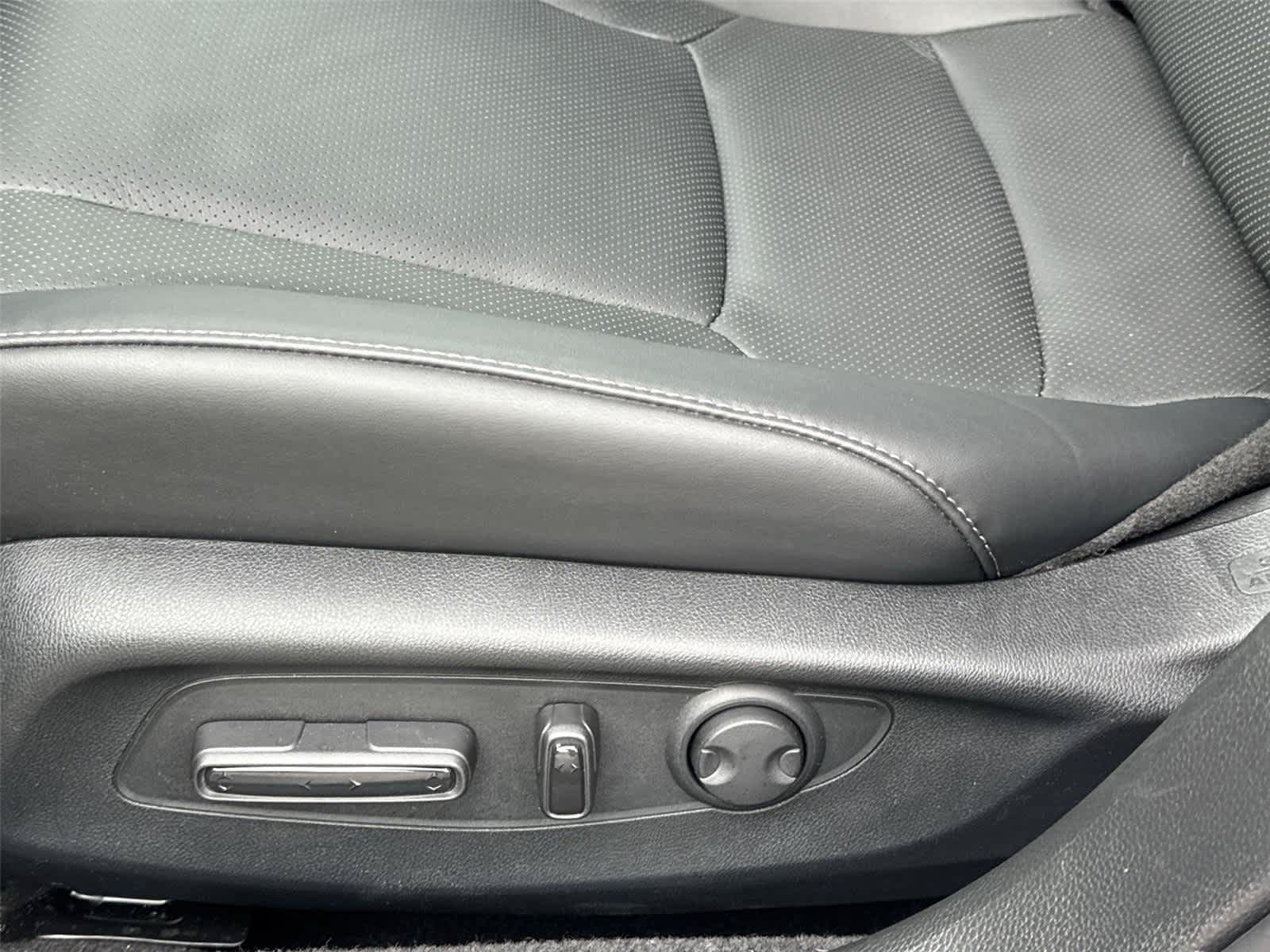 Used 2025 Honda Accord EX-L image 13